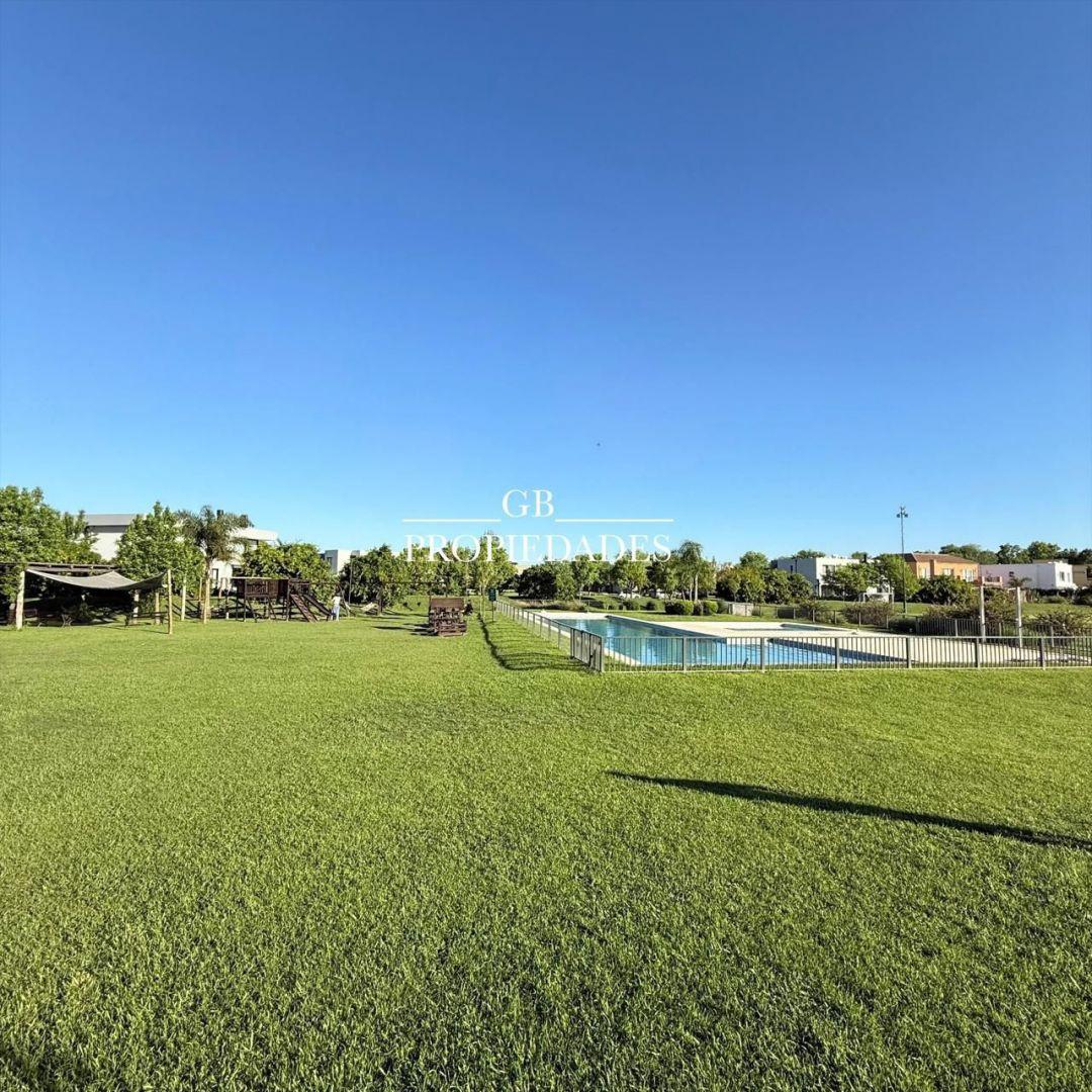 Alquiler de Casa 7 Ambientes en Ayres Plaza, Pilar