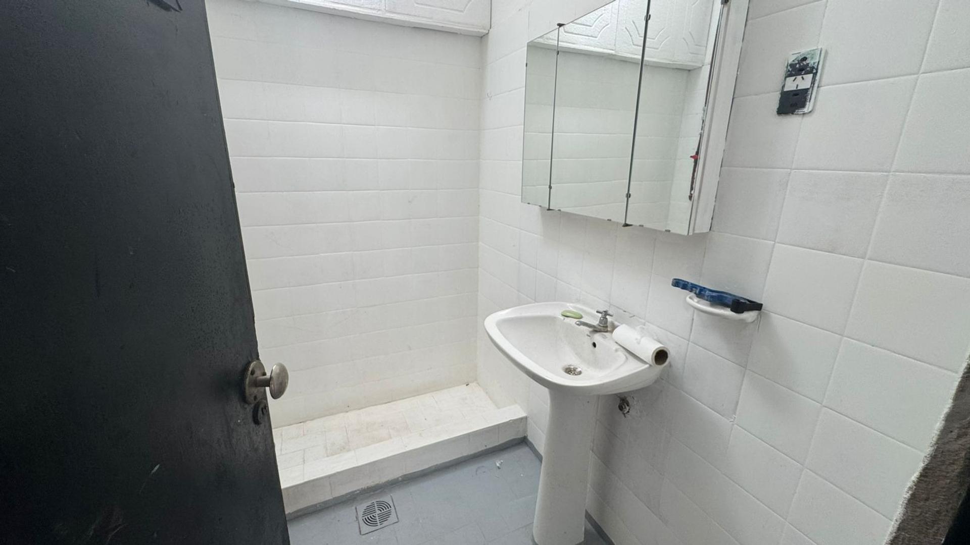 Casa en Alquiler con 1 cochera