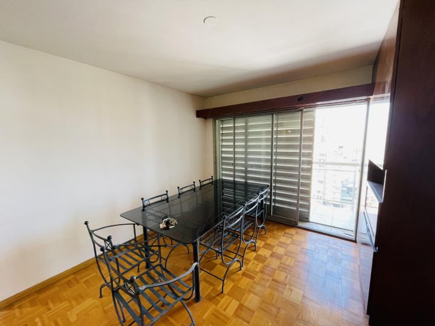 Departamento 2 Dormitorios con cochera y baulera- Centro - Apto Crédito Hipotecario.