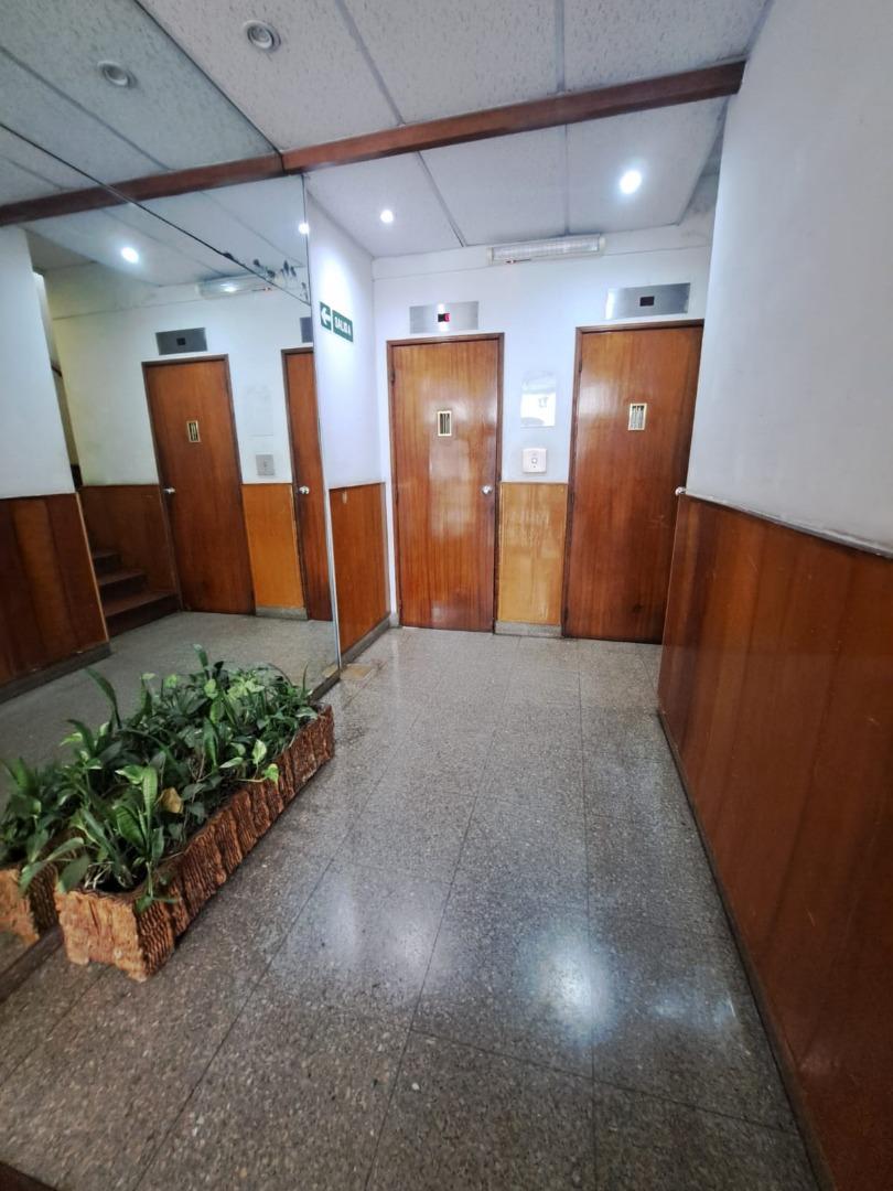 Supisiche 100, Piso 12