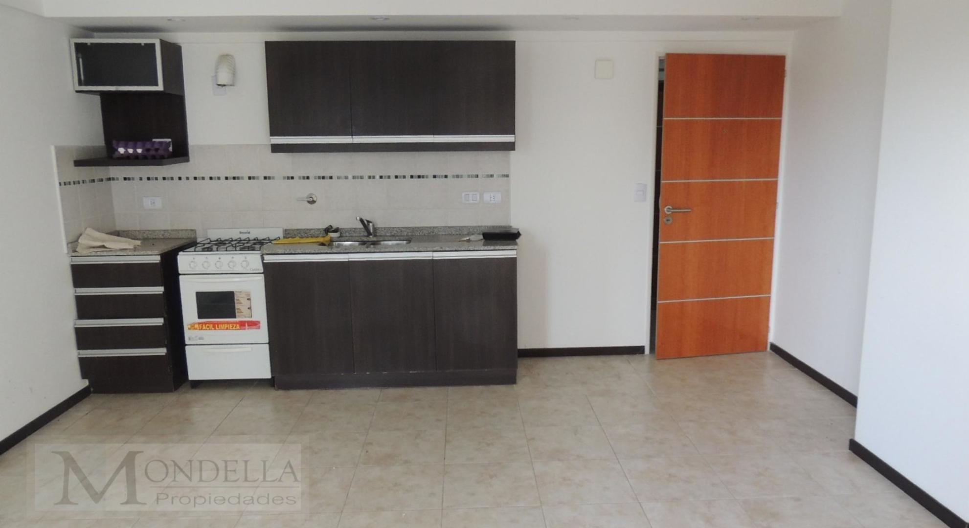 SE VENDE MUY BUEN DEPARTAMENTO DE 2 AMB EN MORON