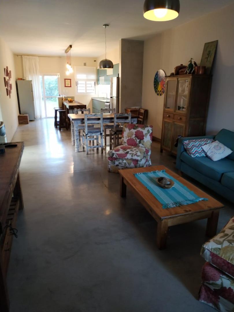 Casa en Venta en Barrio Parque Leloir, USD 200.000