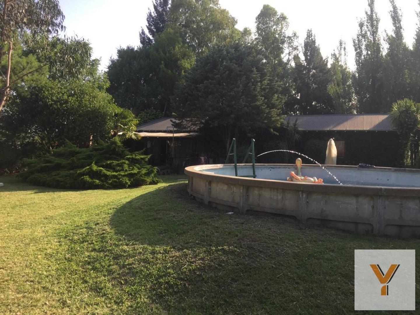 Quinta en venta - 2 dormitorios 1 baño - 15000mts2  - Abasto