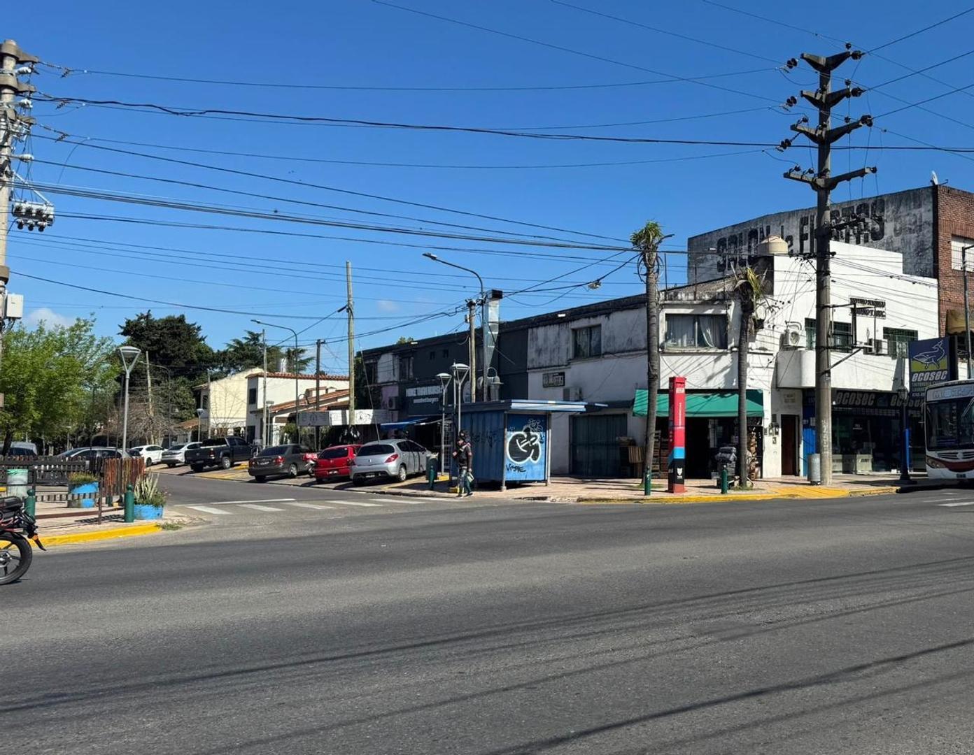 ICONICA ESQUINA DE DON TORCUATO - VENTA EN BLOCK