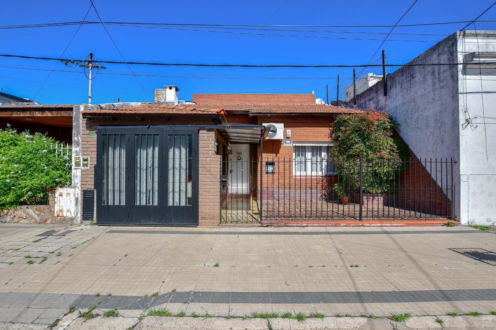 VENTA Casa 5 entre 528 bis y 529 Tolosa