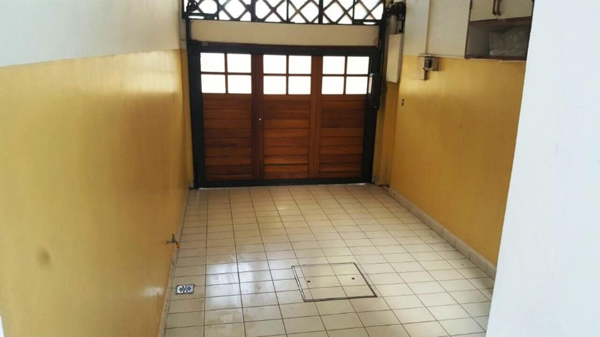 Casa en Venta en Bernal, USD 370.000