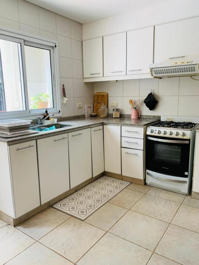 Casa en Alquiler en Villa Rosa, USD 700