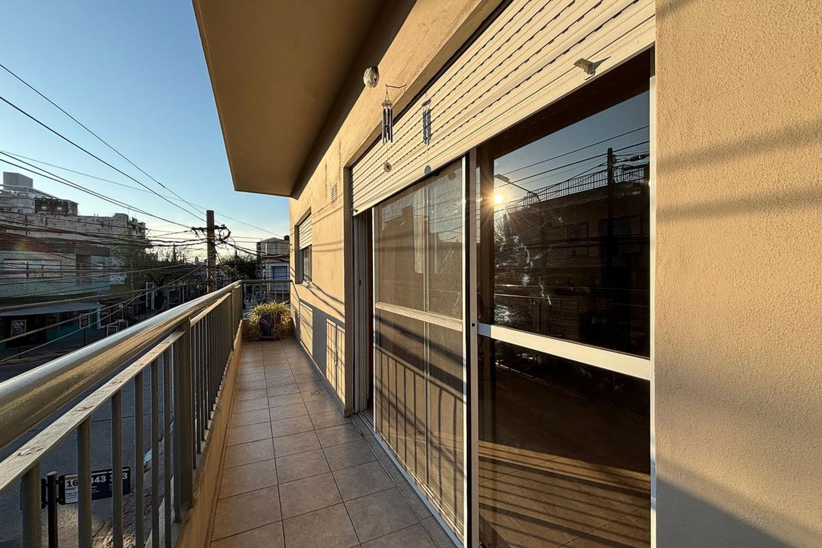 CASA 4 AMBIENTES EN VENTA SANTOS LUGARES TERRAZA