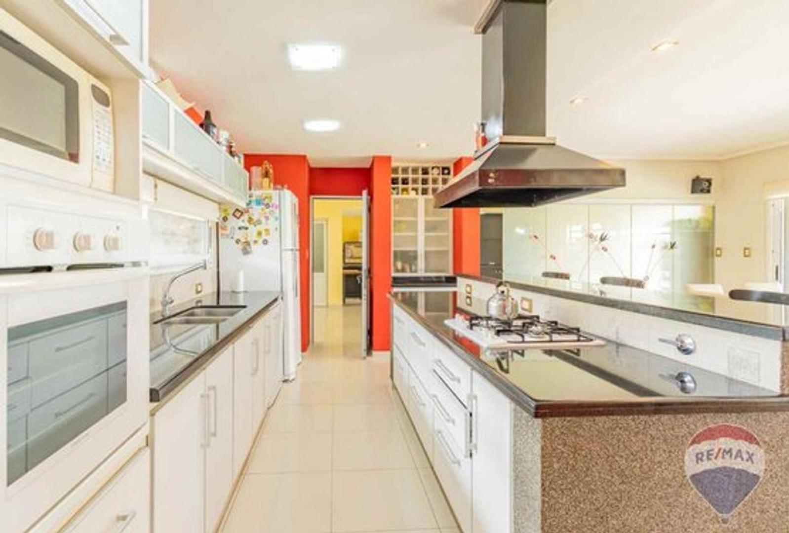 CASA EN VENTA EN LA PLATA