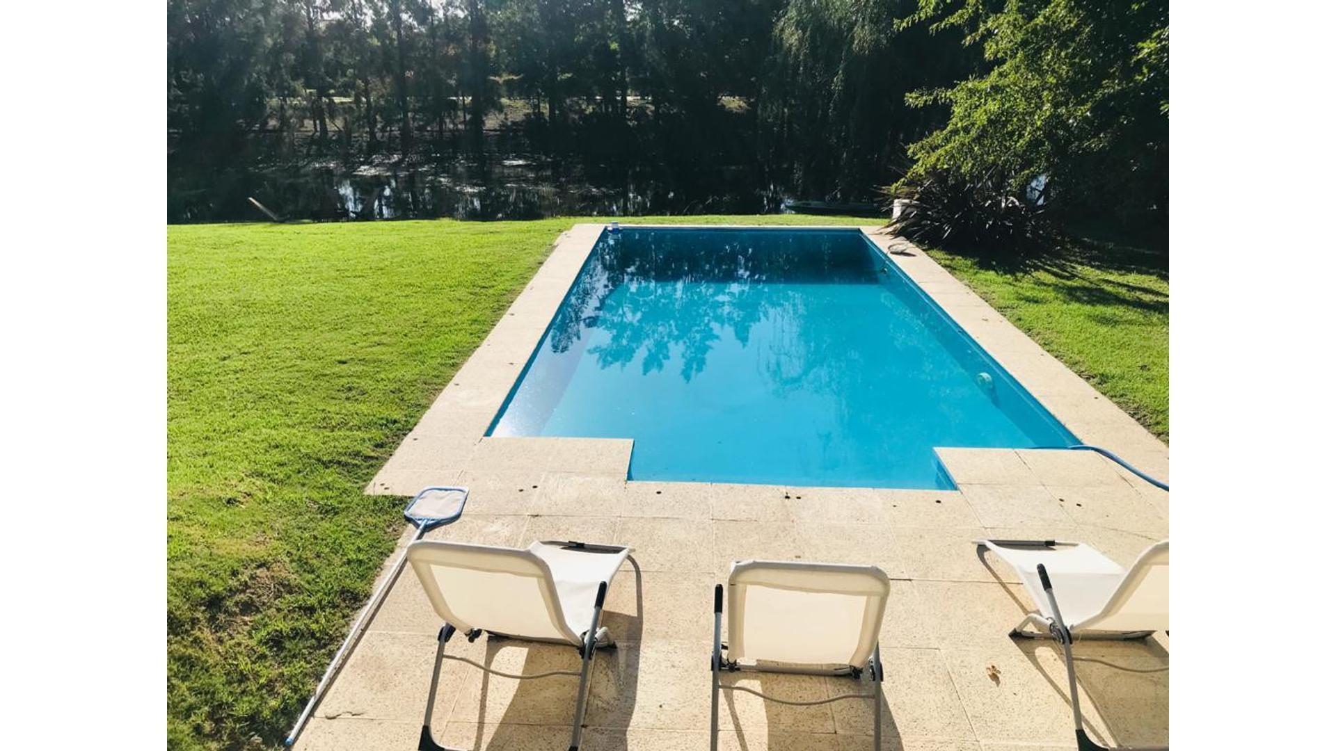 Casa 4 ambientes con 4 baños