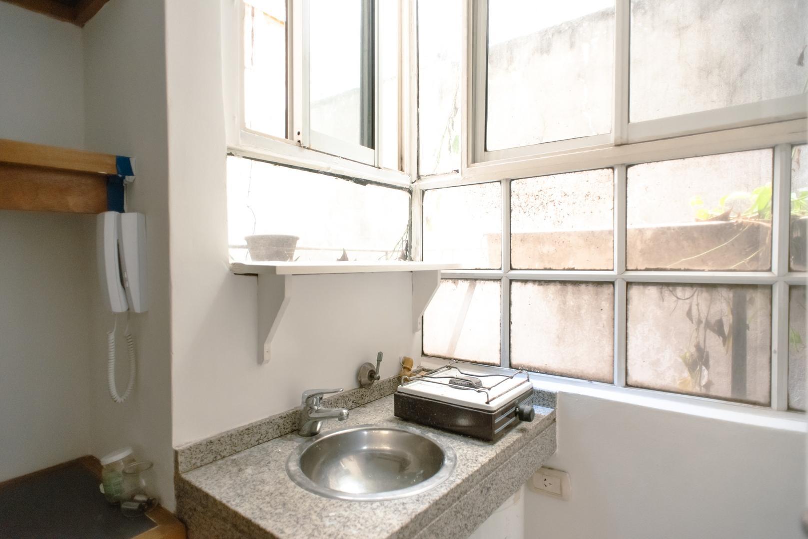 Fray Justo Sta. Maria De Oro 2400, Piso 1