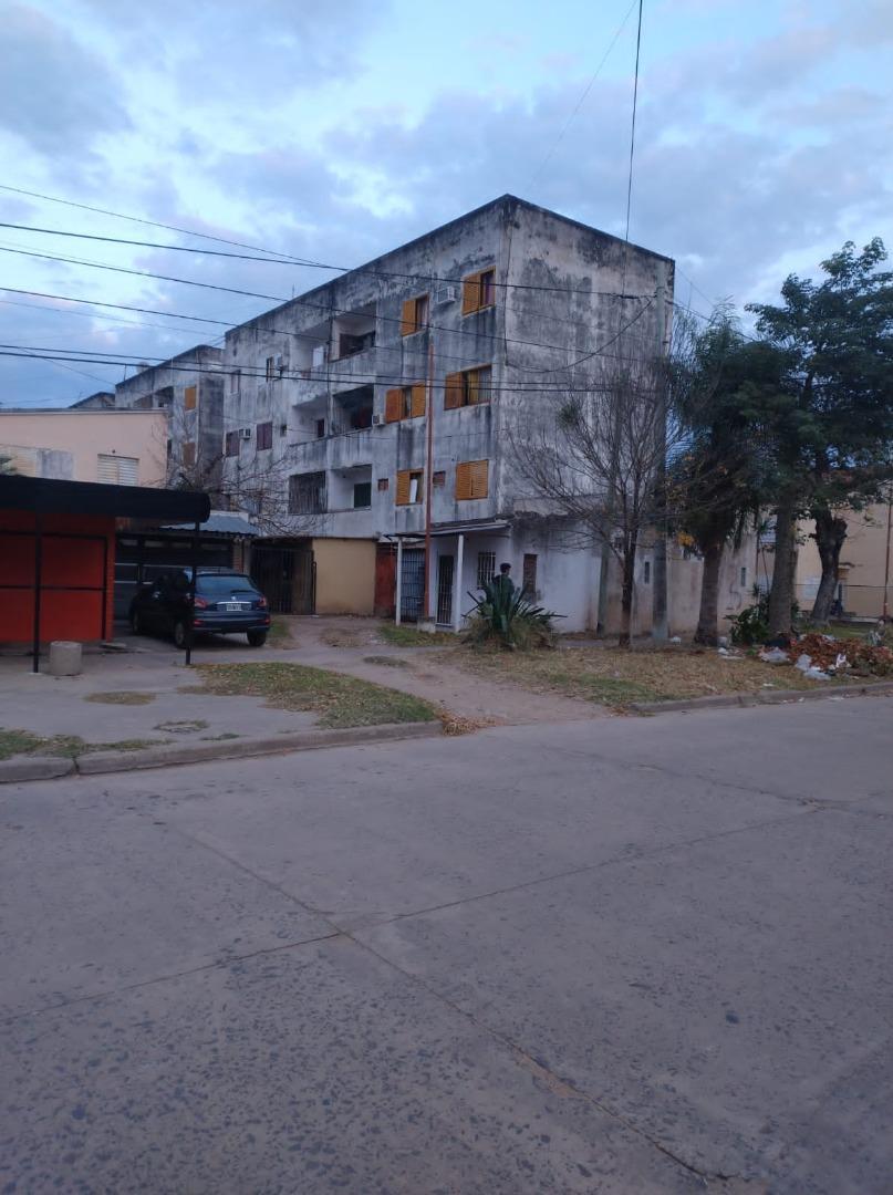 Se vende departamento de 3 dorm en monoblock