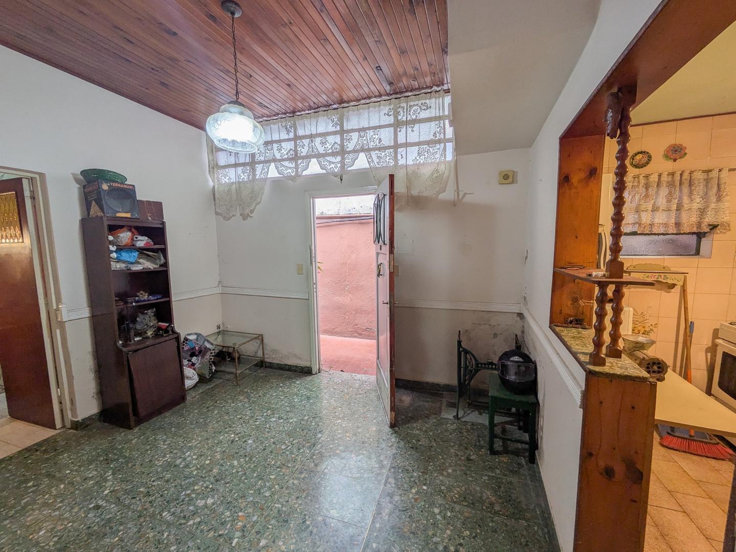 Depto Tipo Casa en Venta en Belgrano, USD 105.000