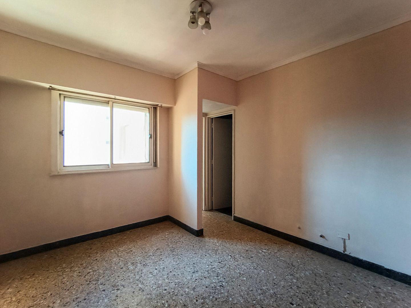 Departamento en Venta en Flores Sur, USD 59.000