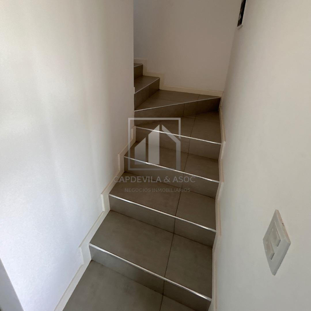 Housing De Miradores