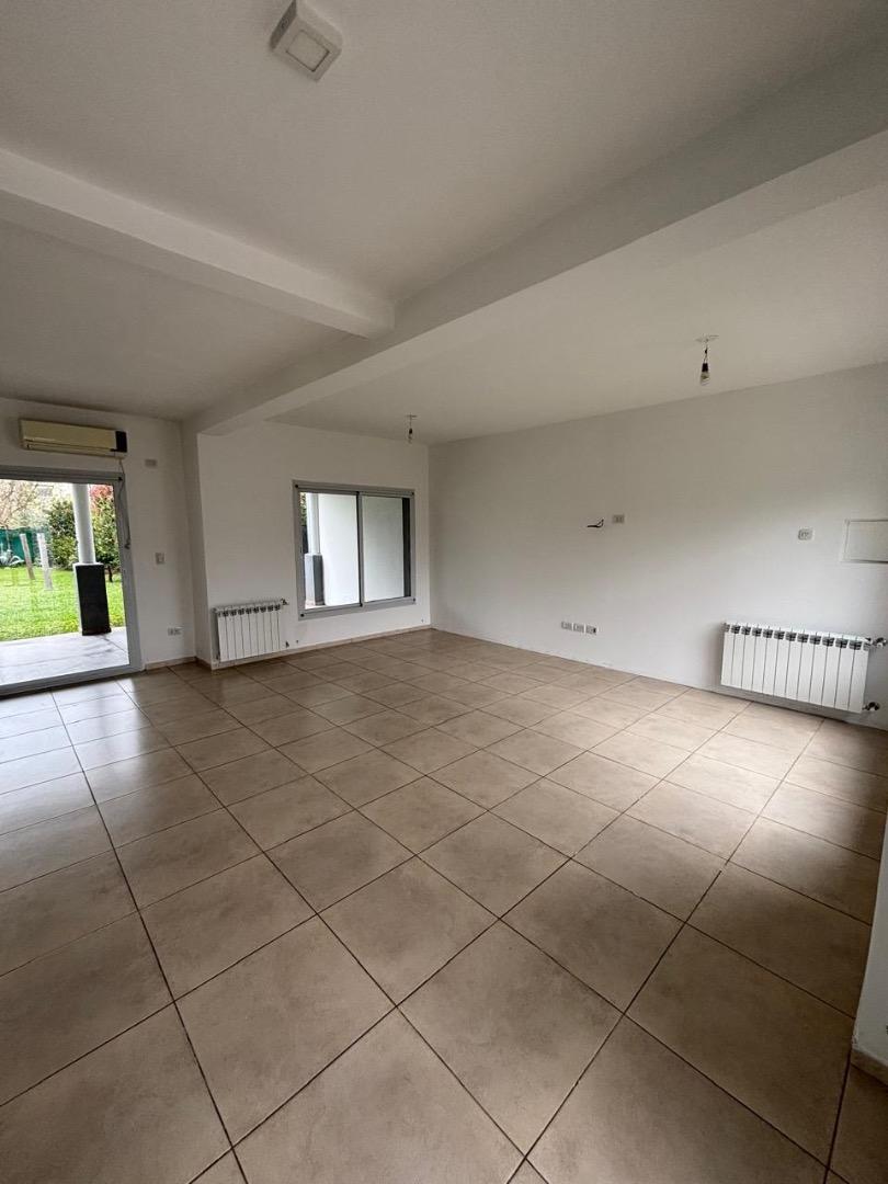 Casa en Alquiler al Norte