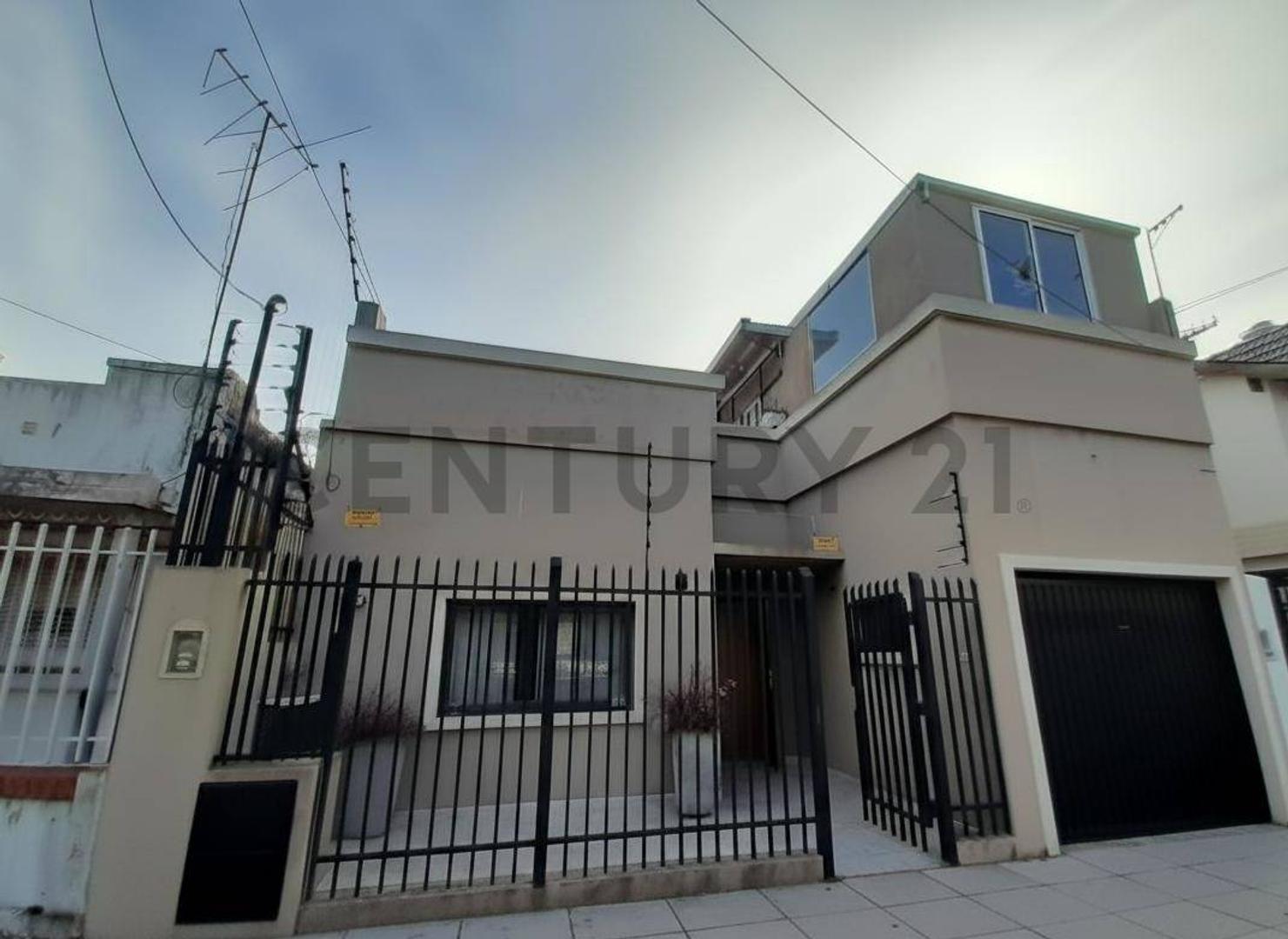 Casa 4 ambientes en venta Florida Oeste