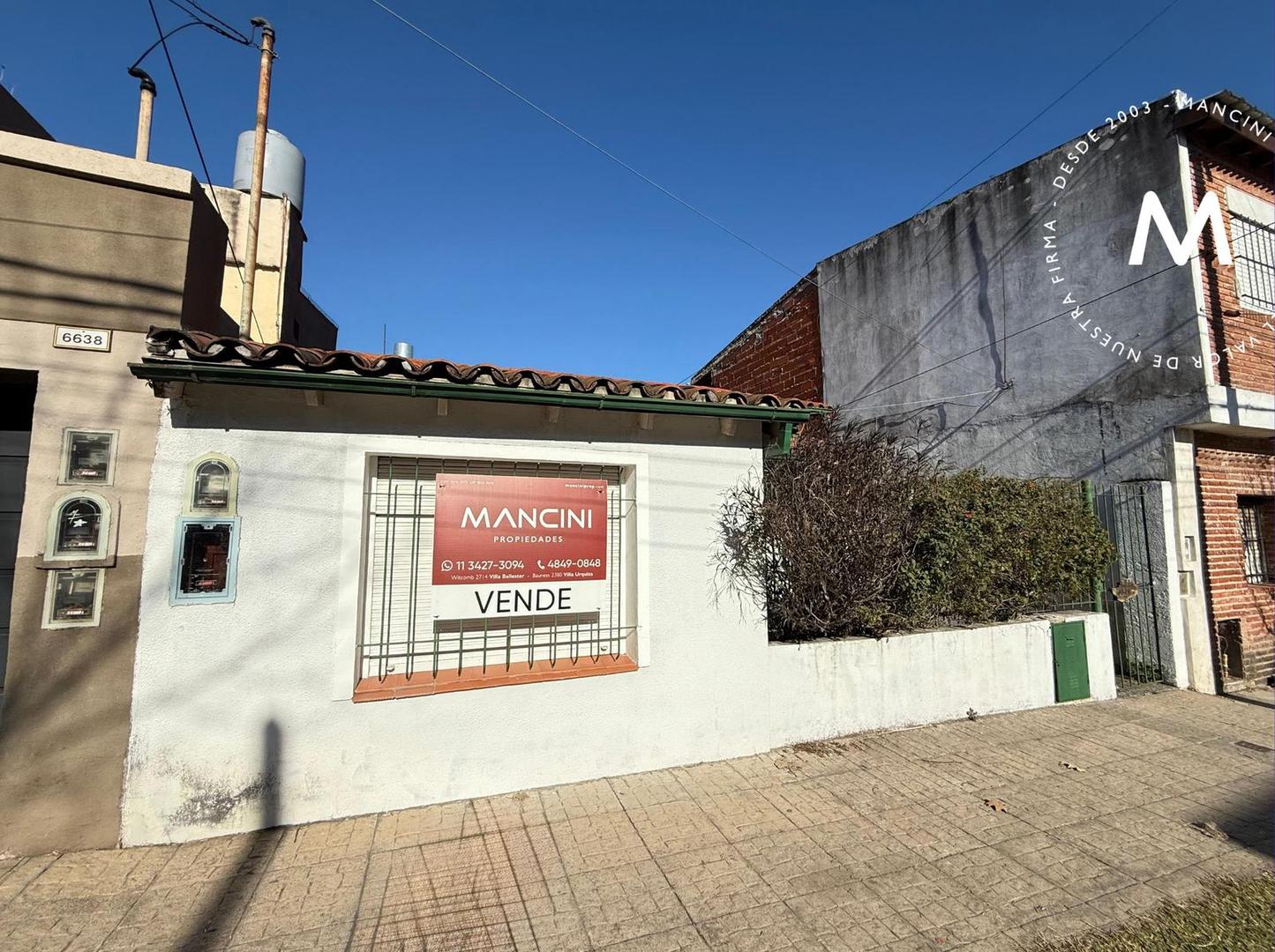 APTO CREDITO - Casa en  venta de 3 ambientes - José León Suárez