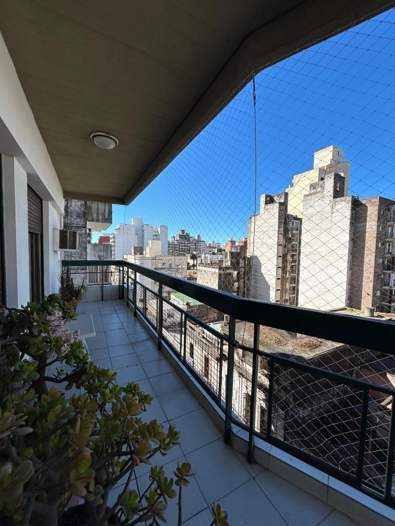 Departamento 5 ambientes con 3 baños