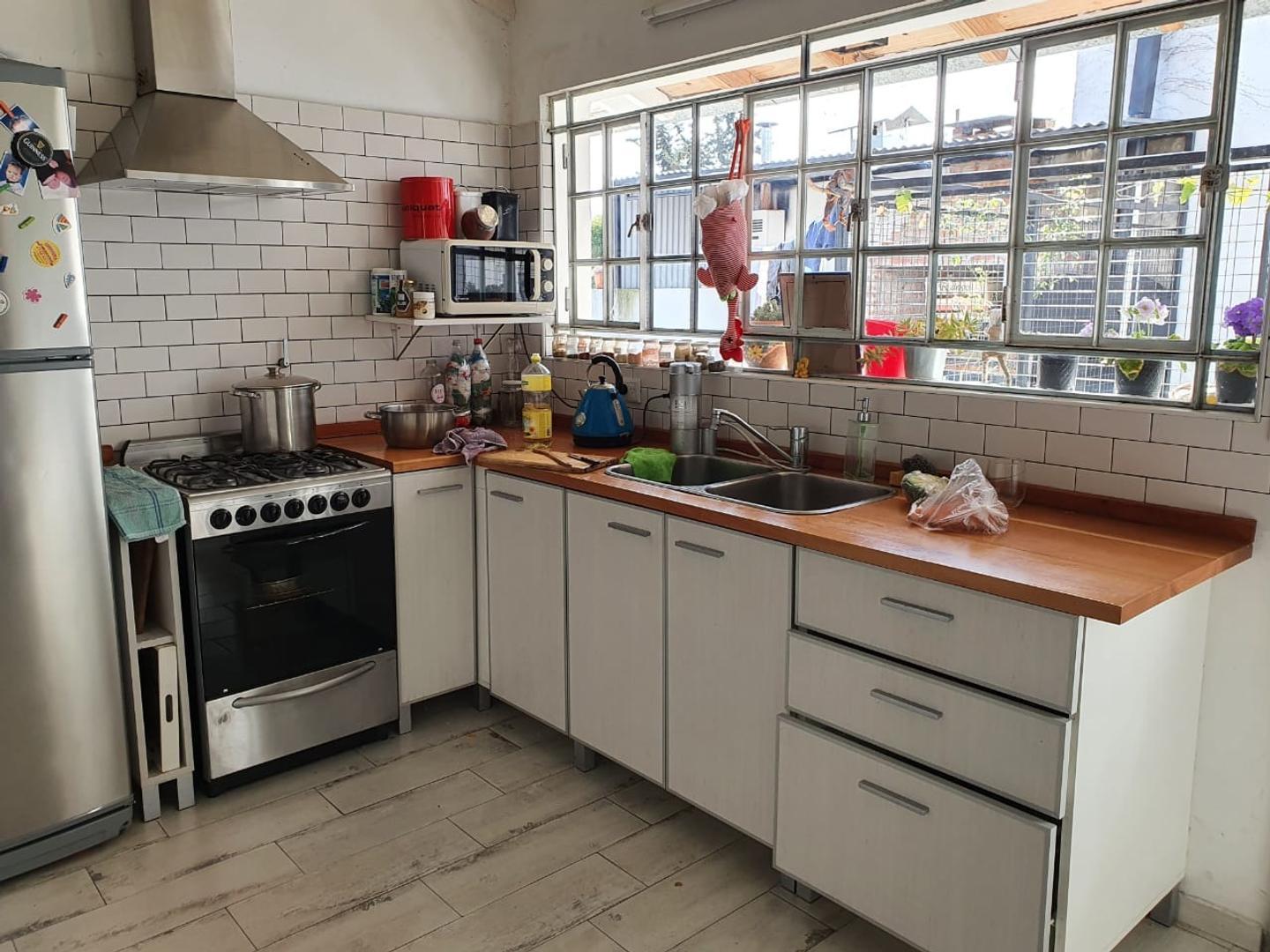 Departamento 4 ambientes con 3 baños