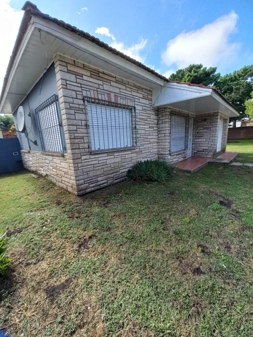 CHALET 3 AMB. 120 M2. - LOTE 400 MT. -  PLAYA SERENA