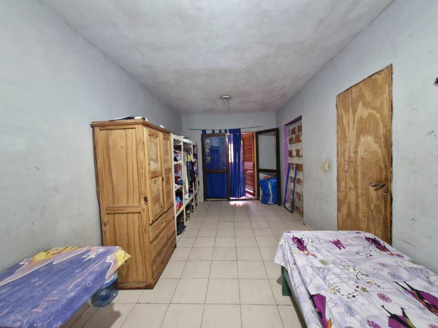 Casa 4 ambientes con 1 baño