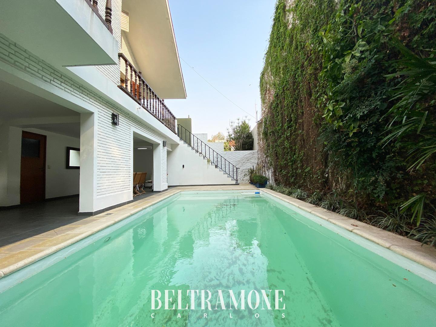 Casa en Venta en Alberdi, USD 410.000