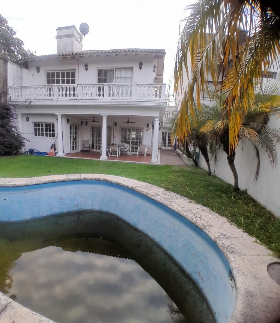 Venta Casa 6 Ambientes 5 dormitorios,San isidro,Jardin