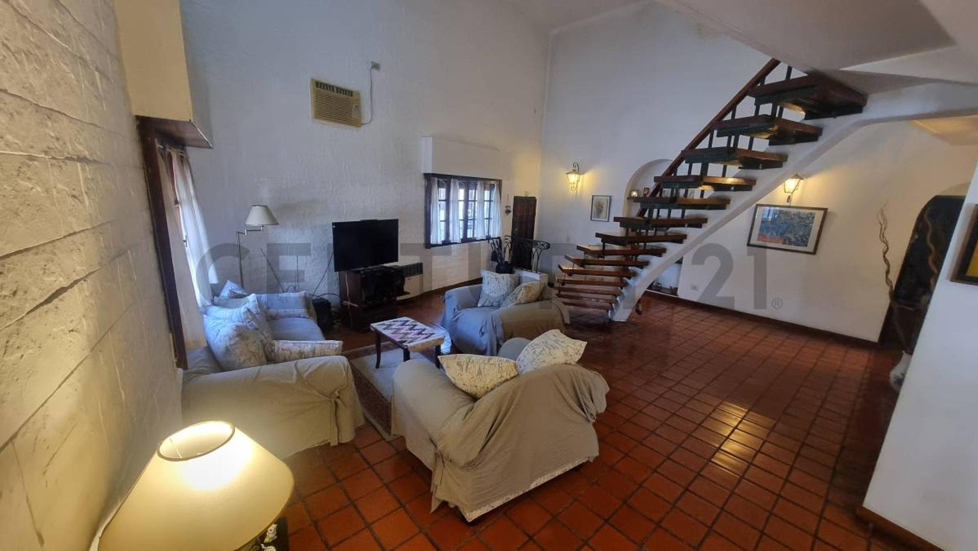 Casa en Venta en Cid Campeador, USD 398.900