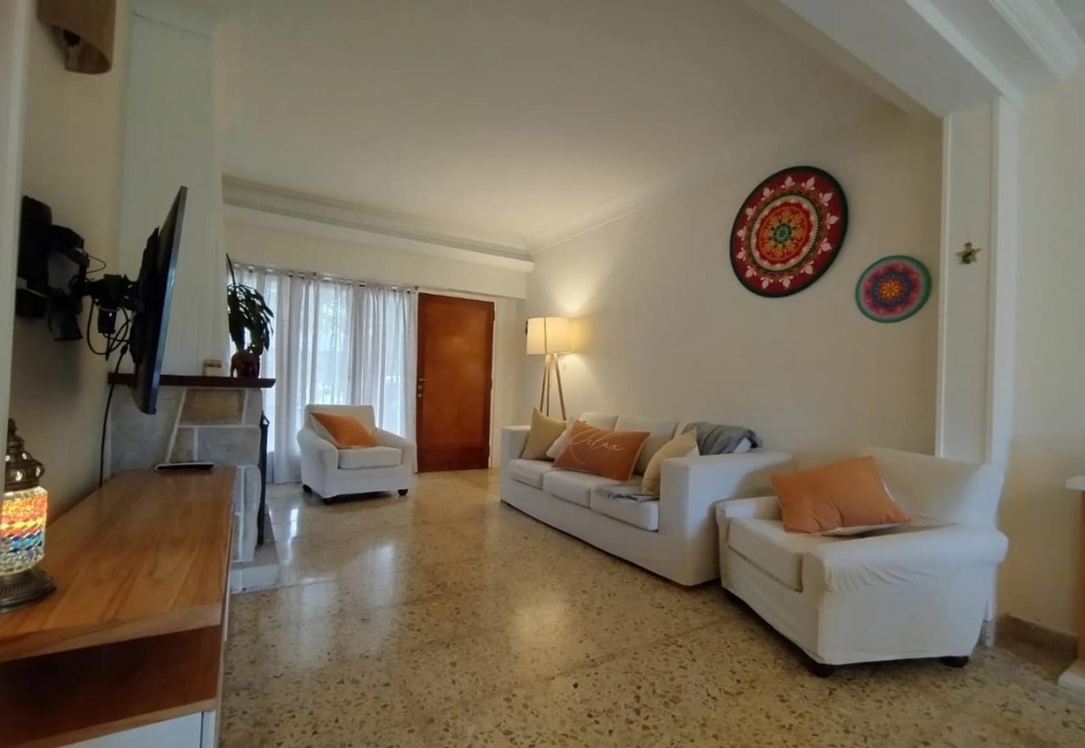 Casa en Alquiler Temporal en Playa Grande, USD 5.000