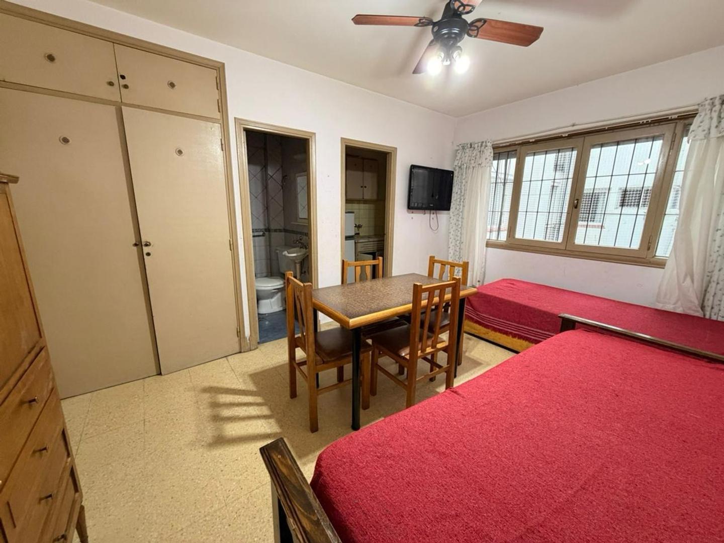 Alquiler Estudiantil | Monoambiente Equipado en Colón 1800