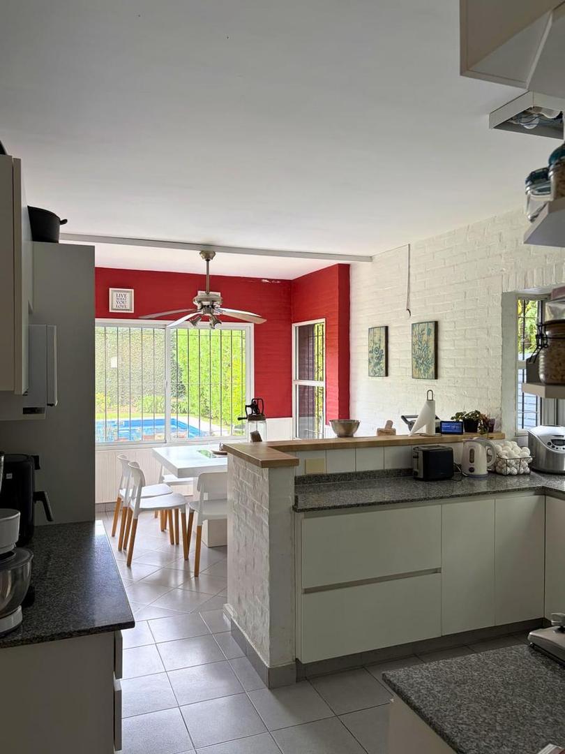 Casa en Alquiler de 4 dormitorios