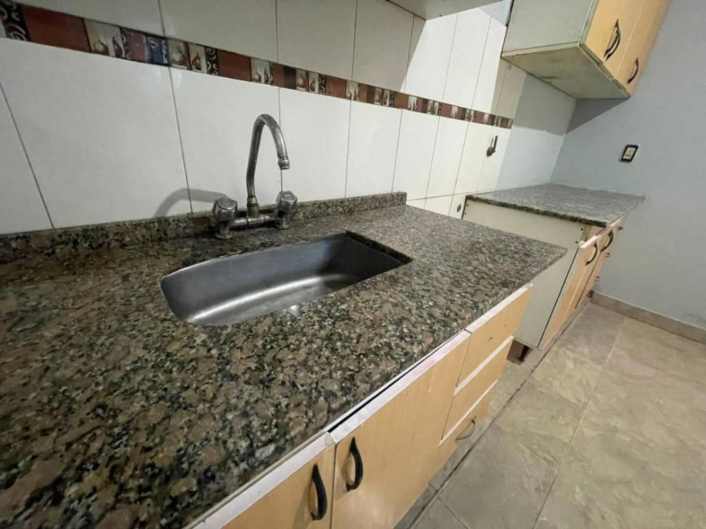 Venta CASA 3 ambientes con cochera+MONOAMBIENTE.Lanús Oeste