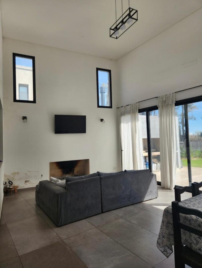 Casa en Venta en Pilar del Este - Santa Emilia, USD 150.000