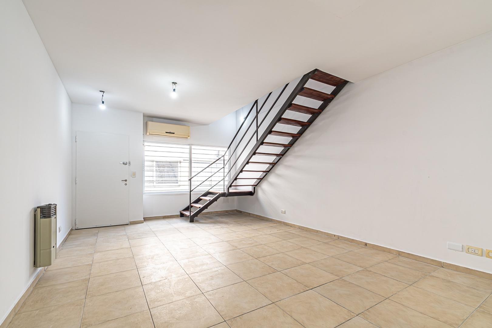 Depto Tipo Casa en Venta 15 años
