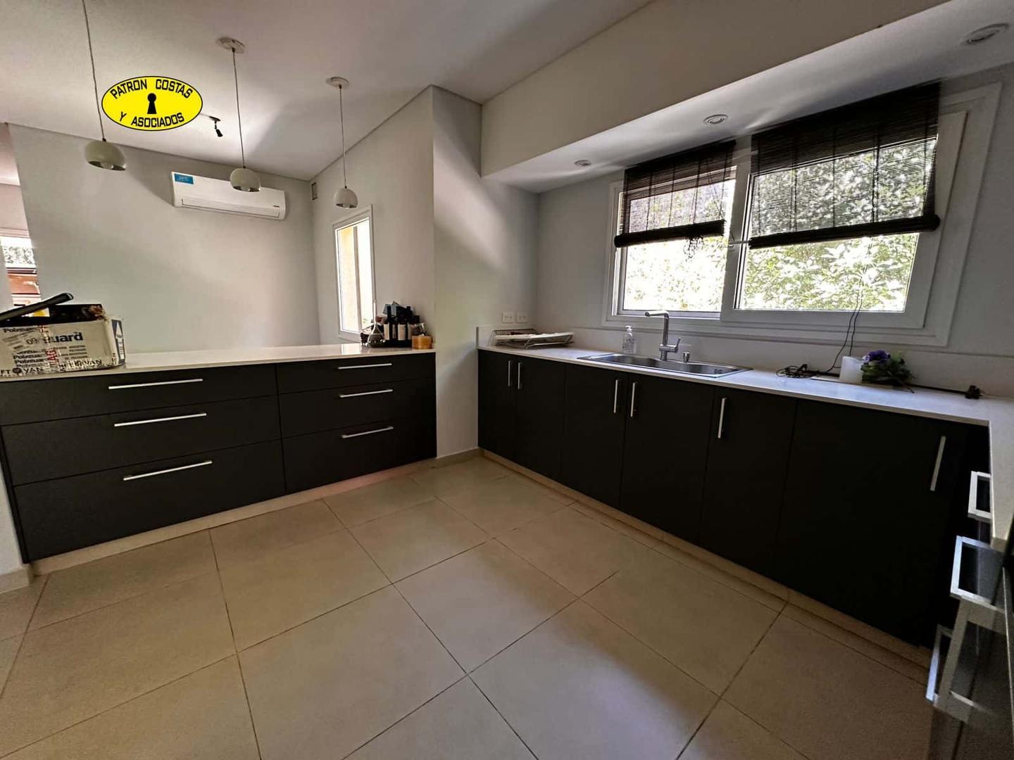 3448ML- venta casa en La Canada Polo club, con vista al verd