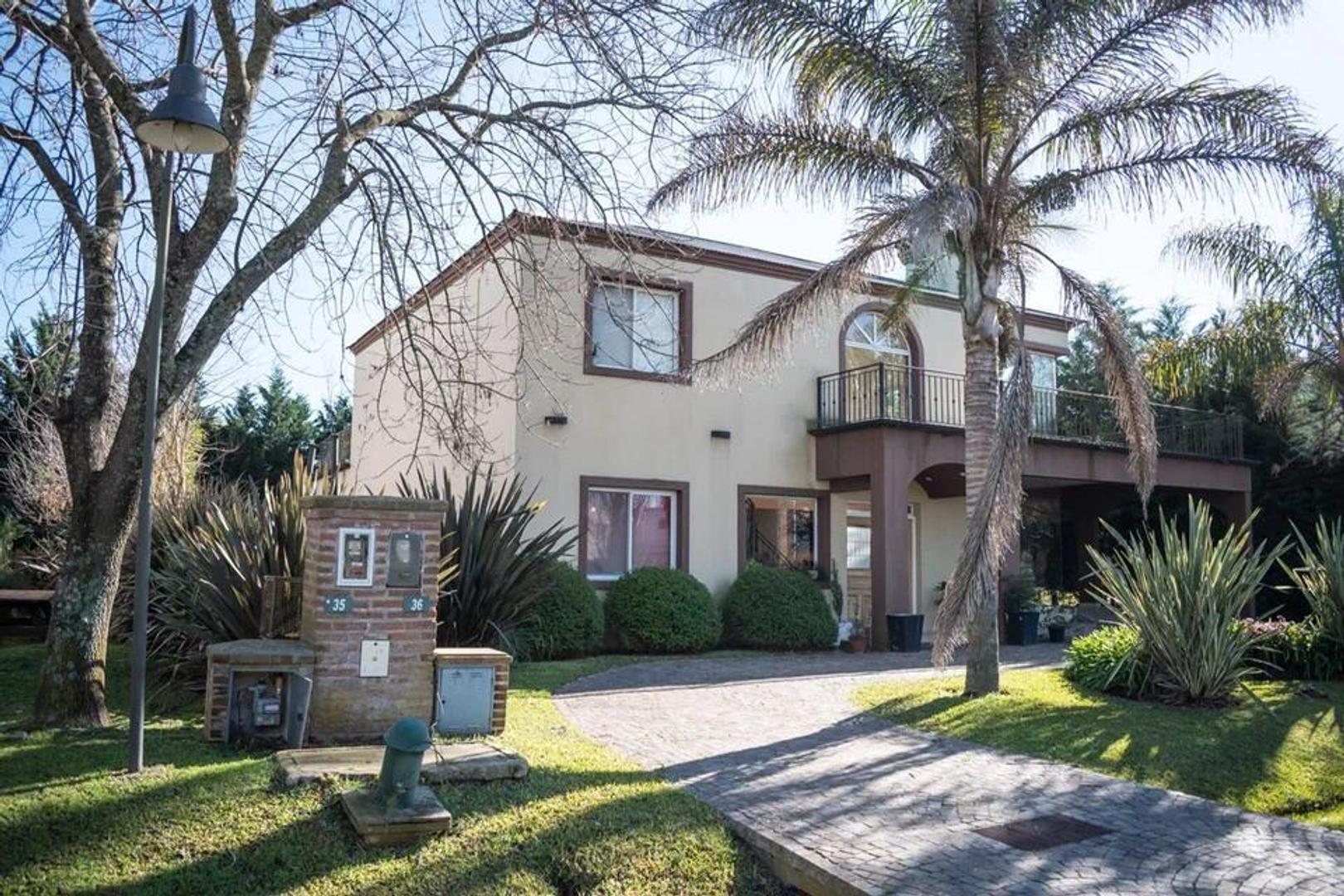 CASA EN VENTA 6 AMBIENTES