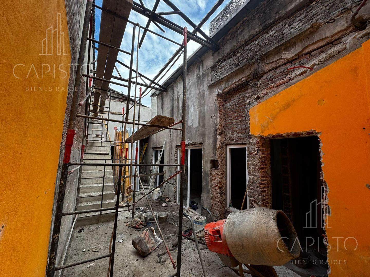 Depto Tipo Casa en Venta en Villa Ballester, USD 125.000