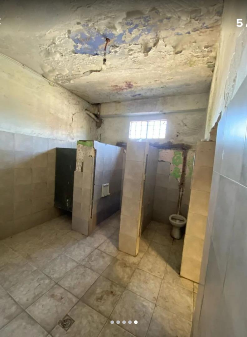 Avenida Eva Duarte De Peron 900