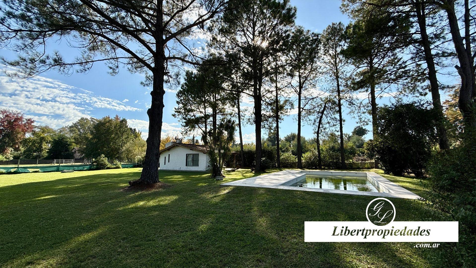 Casa 3 ambientes con 2 baños