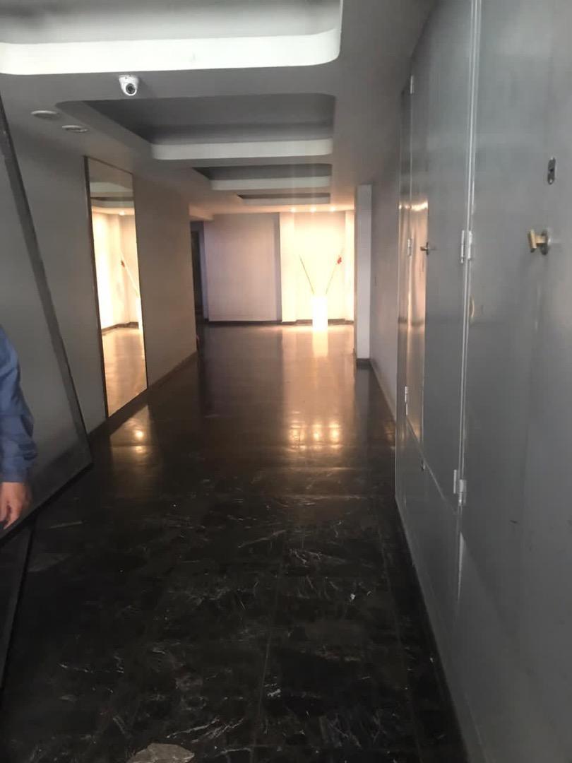 Corrientes 1273 , Piso 5