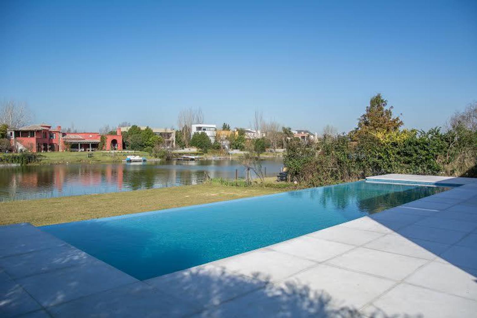 Casa en Venta de 5 dormitorios