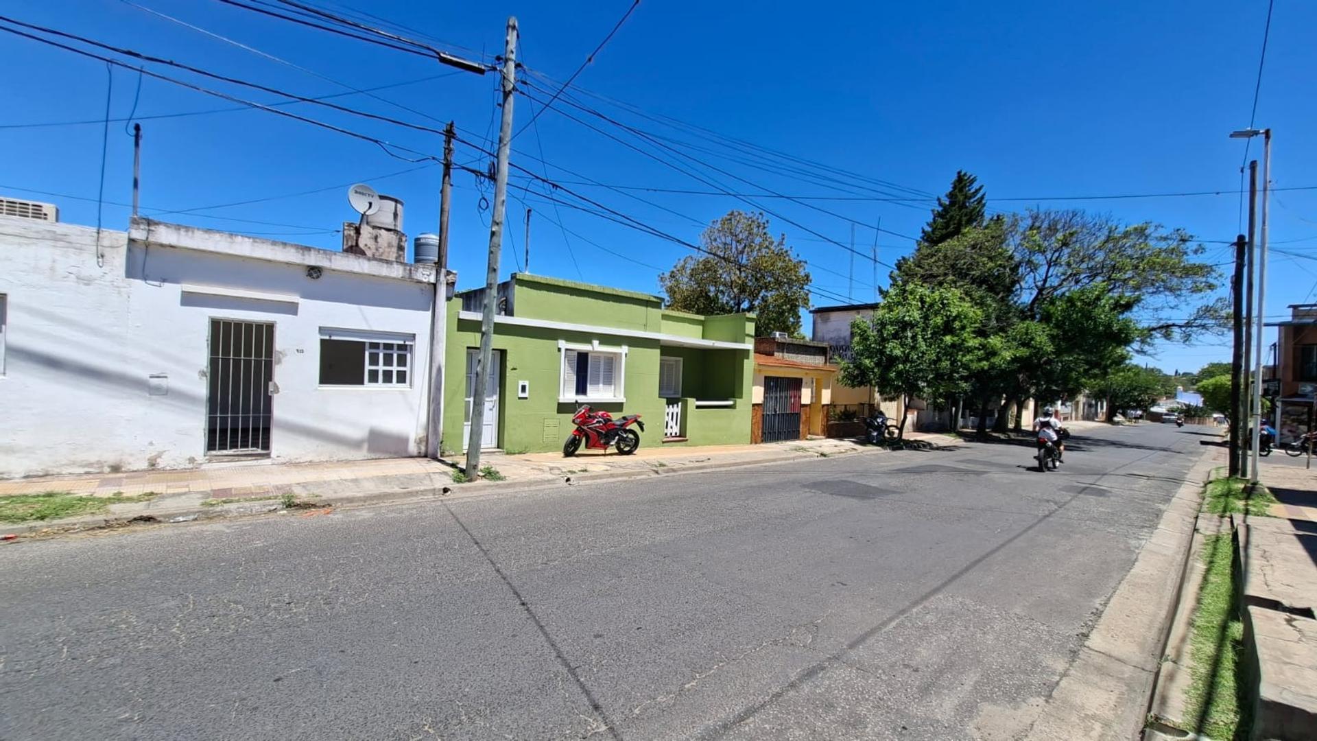 Casa 2 ambientes con 1 baño