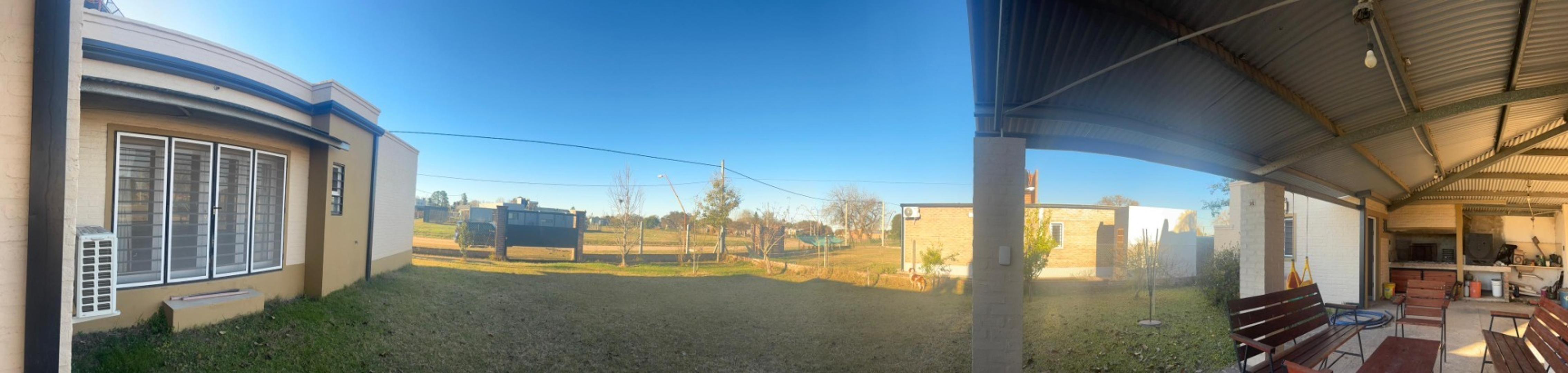 Casa 4 ambientes con 3 baños