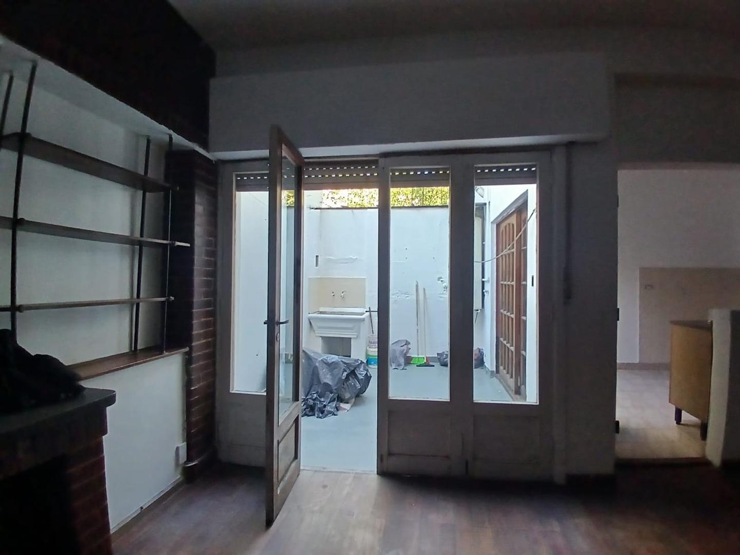 Depto Tipo Casa en Venta en Villa Ballester, USD 115.000