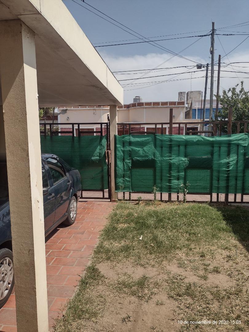 Departamento en Alquiler en Alto Alberdi, $ 700.000