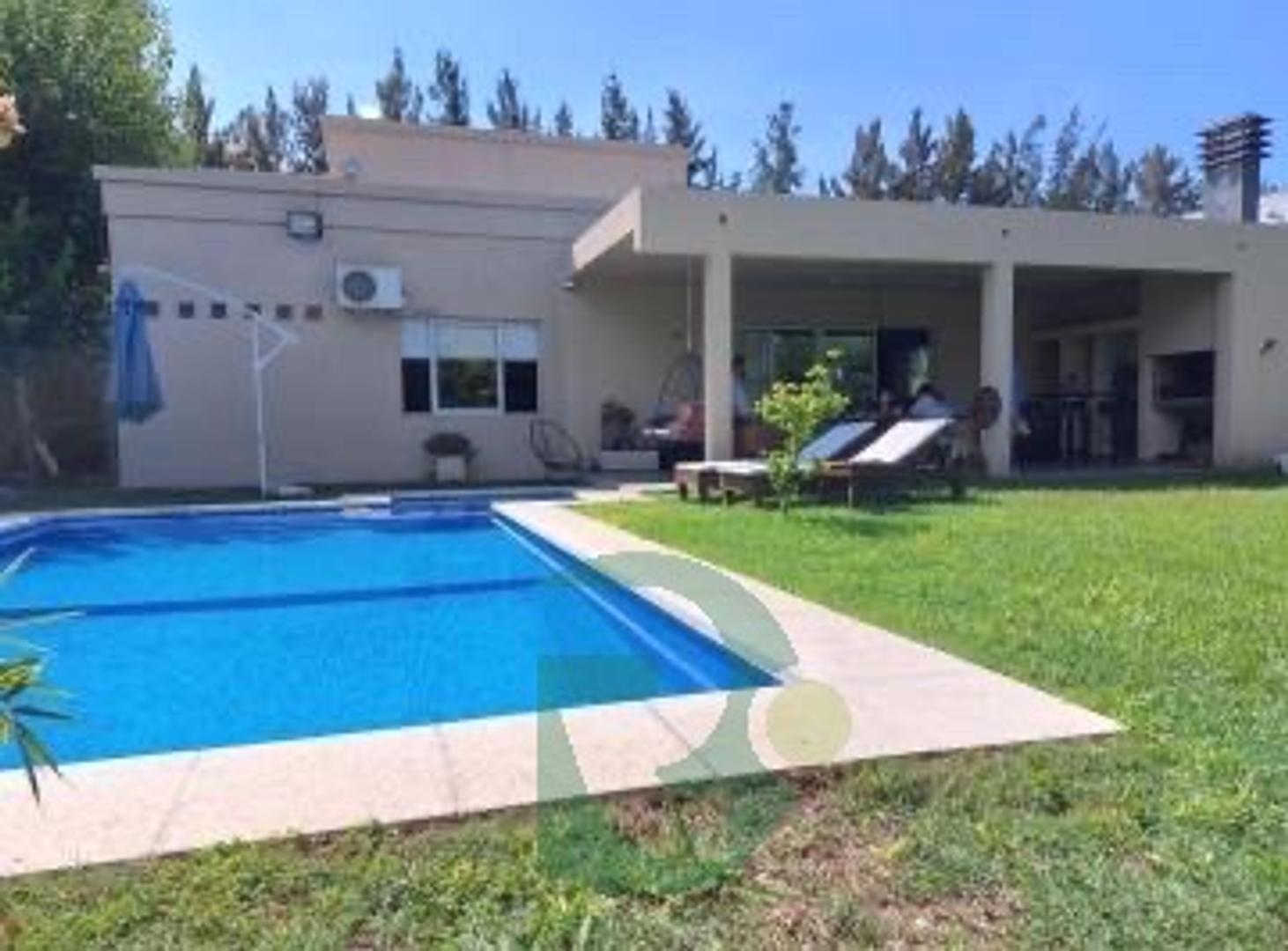 VENTA CASA 6AMB.PILETA.BARRIO ALTOS DEL SOL.PERMUTA