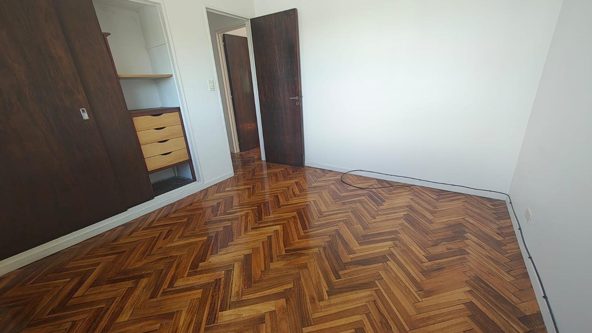 Departamento en Venta en La Lucila, USD 119.000