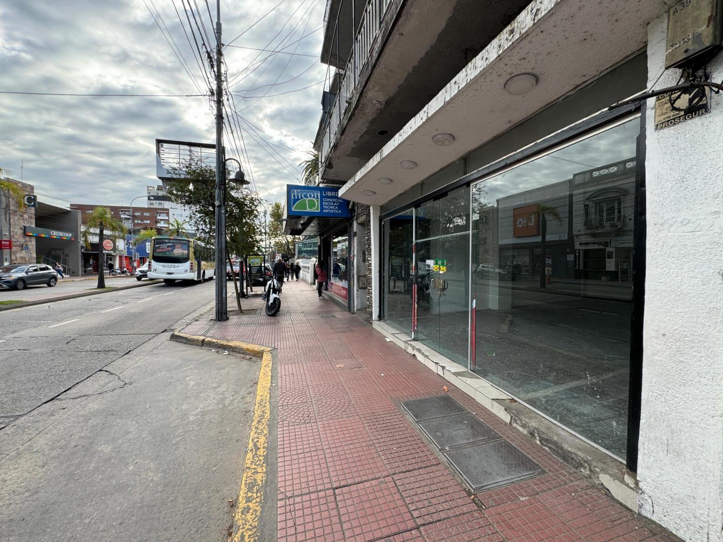 Avenida Cazón 1257