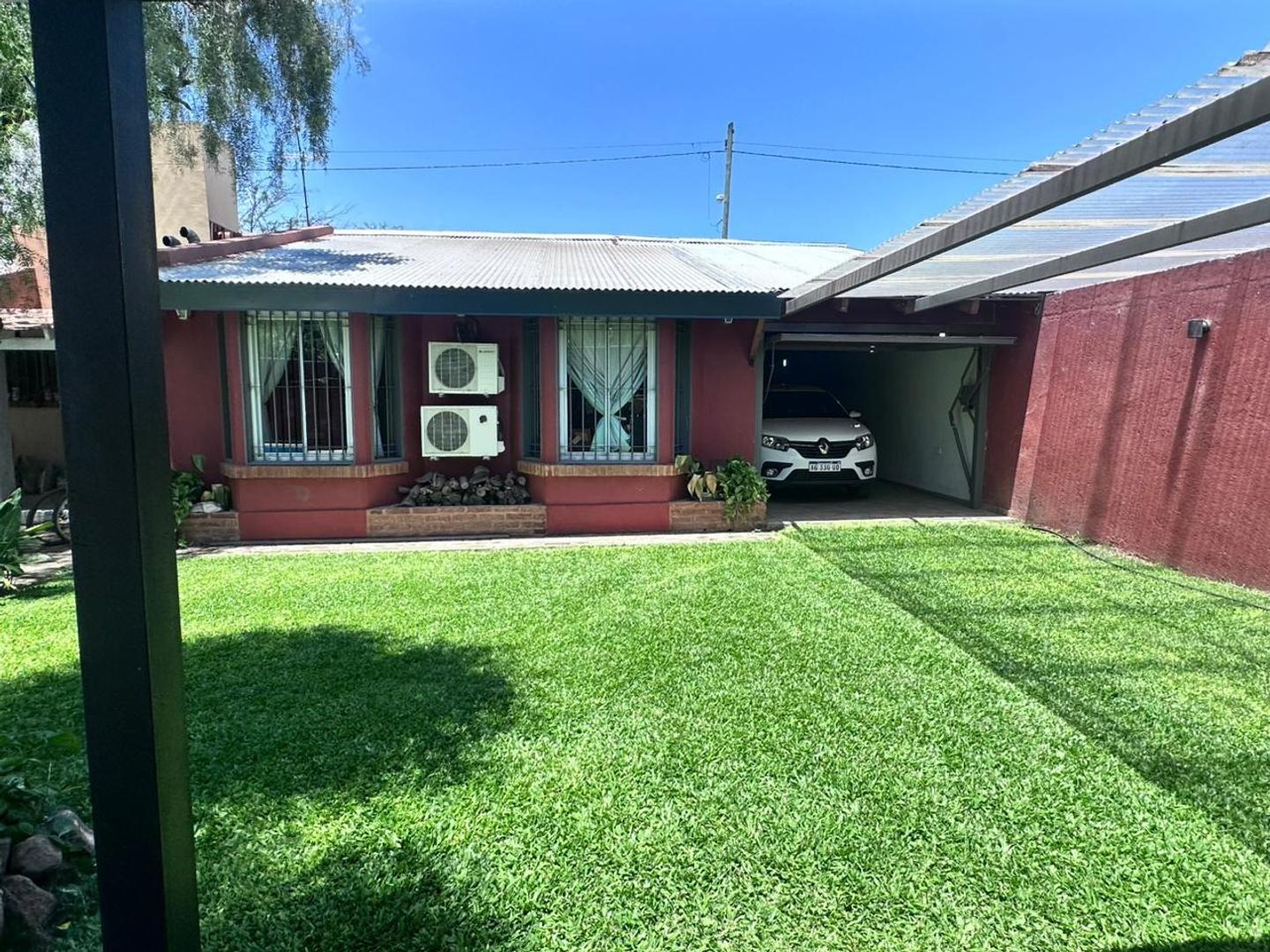 CASA 3 DORMI CON PILETA Y QUINCHO